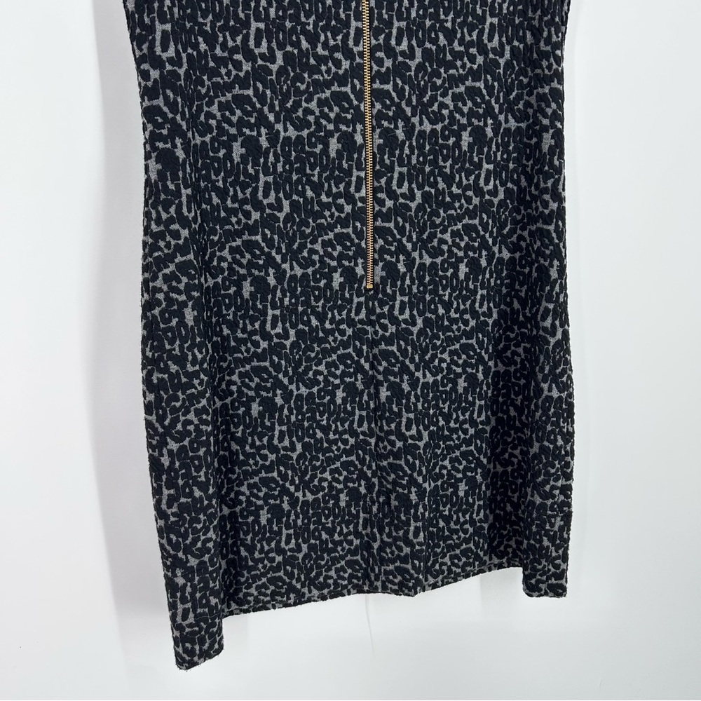 Eliza J Black and Grey Sheath Dress - Picture 5 of 7